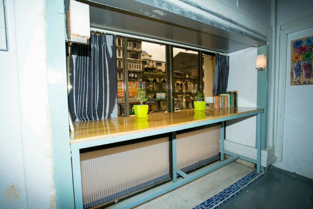 Min Galar Par Hostel Γιανγκόν Εξωτερικό φωτογραφία